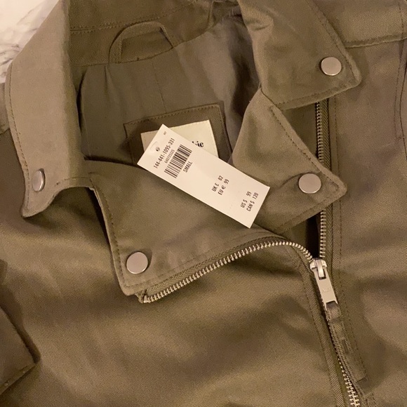 Drapey Cropped Jacket - Picture 2 of 4